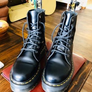 DR. MARTEN BOOTS
